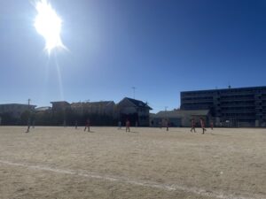 試合上手くなる自分たちで考えるチーム鳩ヶ谷Jリーグリーガープロ川口市アイシンク新郷南安行東慈林神根東桜町小学校小学生一二三四五六年幼児少年サッカークラブチーム