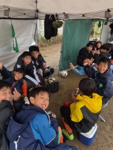 赤井新人戦上手くなる自分たちで考えるチーム鳩ヶ谷Jリーグリーガープロ川口市アイシンク新郷南安行東慈林神根東桜町小学校小学生一二三四五六年幼児少年サッカークラブチーム