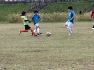 新郷東部公園試合上手くなる自分たちで考えるチーム鳩ヶ谷Jリーグリーガープロ川口市アイシンク新郷南安行東慈林神根東桜町小学校小学生一二三四五六年幼児少年サッカークラブチーム