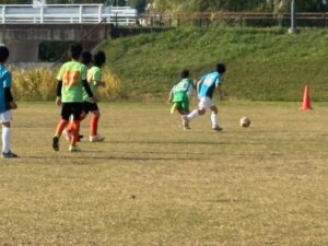 新郷東部公園試合上手くなる自分たちで考えるチーム鳩ヶ谷Jリーグリーガープロ川口市アイシンク新郷南安行東慈林神根東桜町小学校小学生一二三四五六年幼児少年サッカークラブチーム