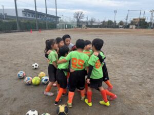 新郷スポーツセンター試合上手くなる自分たちで考えるチーム鳩ヶ谷Jリーグリーガープロ川口市アイシンク新郷南安行東慈林神根東桜町小学校小学生一二三四五六年幼児少年サッカークラブチーム