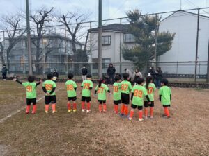 新郷スポーツセンター試合上手くなる自分たちで考えるチーム鳩ヶ谷Jリーグリーガープロ川口市アイシンク新郷南安行東慈林神根東桜町小学校小学生一二三四五六年幼児少年サッカークラブチーム