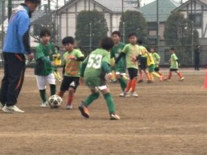 新郷スポーツセンター試合上手くなる自分たちで考えるチーム鳩ヶ谷Jリーグリーガープロ川口市アイシンク新郷南安行東慈林神根東桜町小学校小学生一二三四五六年幼児少年サッカークラブチーム