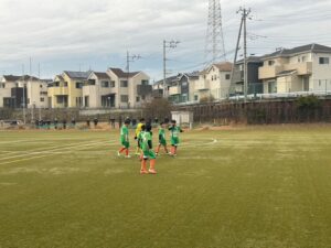 赤井グランド試合上手くなる自分たちで考えるチーム鳩ヶ谷Jリーグリーガープロ川口市アイシンク新郷南安行東慈林神根東桜町小学校小学生一二三四五六年幼児少年サッカークラブチーム