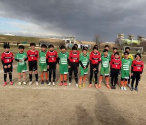 三領グランド試合上手くなる自分たちで考えるチーム鳩ヶ谷Jリーグリーガープロ川口市アイシンク新郷南安行東慈林神根東桜町小学校小学生一二三四五六年幼児少年サッカークラブチーム