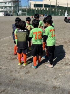 試合上手くなる自分たちで考えるチーム鳩ヶ谷Jリーグリーガープロ川口市アイシンク新郷南安行東慈林神根東桜町小学校小学生一二三四五六年幼児少年サッカークラブチーム