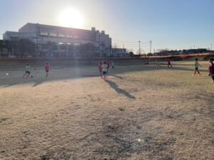 新郷東部公園試合上手くなる自分たちで考えるチーム鳩ヶ谷Jリーグリーガープロ川口市アイシンク新郷南安行東慈林神根東桜町小学校小学生一二三四五六年幼児少年サッカークラブチーム