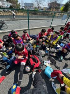 陣屋カップ上手くなる自分たちで考えるチーム鳩ヶ谷Jリーグリーガープロ川口市アイシンク新郷南安行東慈林神根東桜町小学校小学生一二三四五六年幼児少年サッカークラブチーム