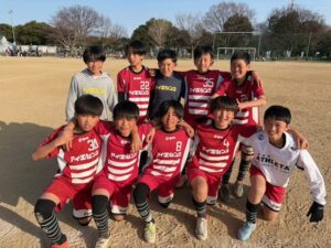 la卒団大会上手くなる自分たちで考えるチーム鳩ヶ谷Jリーグリーガープロ川口市アイシンク新郷南安行東慈林神根東桜町小学校小学生一二三四五六年幼児少年サッカークラブチーム