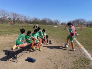 三領グランド試合上手くなる自分たちで考えるチーム鳩ヶ谷Jリーグリーガープロ川口市アイシンク新郷南安行東慈林神根東桜町小学校小学生一二三四五六年幼児少年サッカークラブチーム