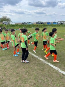 試合上手くなる自分たちで考えるチーム鳩ヶ谷Jリーグリーガープロ川口市アイシンク新郷南安行東慈林神根東桜町小学校小学生一二三四五六年幼児少年サッカークラブチーム