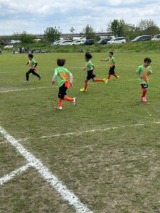 試合上手くなる自分たちで考えるチーム鳩ヶ谷Jリーグリーガープロ川口市アイシンク新郷南安行東慈林神根東桜町小学校小学生一二三四五六年幼児少年サッカークラブチーム