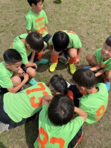 試合上手くなる自分たちで考えるチーム鳩ヶ谷Jリーグリーガープロ川口市アイシンク新郷南安行東慈林神根東桜町小学校小学生一二三四五六年幼児少年サッカークラブチーム