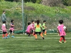 試合上手くなる自分たちで考えるチーム鳩ヶ谷Jリーグリーガープロ川口市アイシンク新郷南安行東慈林神根東桜町小学校小学生一二三四五六年幼児少年サッカークラブチーム