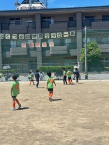 はくつる幼稚園試合上手くなる自分たちで考えるチーム鳩ヶ谷Jリーグリーガープロ川口市アイシンク新郷南安行東慈林神根東桜町小学校小学生一二三四五六年幼児少年サッカークラブチーム