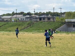 新郷東部公園試合上手くなる自分たちで考えるチーム鳩ヶ谷Jリーグリーガープロ川口市アイシンク新郷南安行東慈林神根東桜町小学校小学生一二三四五六年幼児少年サッカークラブチーム