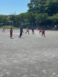 試合上手くなる自分たちで考えるチーム鳩ヶ谷Jリーグリーガープロ川口市アイシンク新郷南安行東慈林神根東桜町小学校小学生一二三四五六年幼児少年サッカークラブチーム