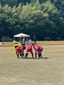 川鶴カップ上手くなる自分たちで考えるチーム鳩ヶ谷Jリーグリーガープロ川口市アイシンク新郷南安行東慈林神根東桜町小学校小学生一二三四五六年幼児少年サッカークラブチーム