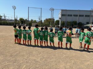 本町新郷スポーツセンター試合上手くなる自分たちで考えるチーム鳩ヶ谷Jリーグリーガープロ川口市アイシンク新郷南安行東慈林神根東桜町小学校小学生一二三四五六年幼児少年サッカークラブチーム