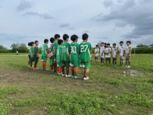 試合上手くなる自分たちで考えるチーム鳩ヶ谷Jリーグリーガープロ川口市アイシンク新郷南安行東慈林神根東桜町小学校小学生一二三四五六年幼児少年サッカークラブチーム