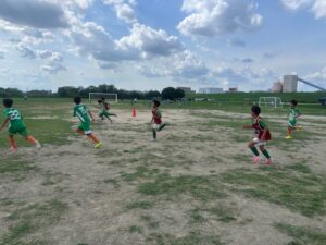 戸田二試合上手くなる自分たちで考えるチーム鳩ヶ谷Jリーグリーガープロ川口市アイシンク新郷南安行東慈林神根東桜町小学校小学生一二三四五六年幼児少年サッカークラブチーム
