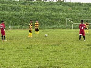 試合上手くなる自分たちで考えるチーム鳩ヶ谷Jリーグリーガープロ川口市アイシンク新郷南安行東慈林神根東桜町小学校小学生一二三四五六年幼児少年サッカークラブチーム