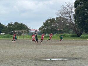 川鶴カップ試合上手くなる自分たちで考えるチーム鳩ヶ谷Jリーグリーガープロ川口市アイシンク新郷南安行東慈林神根東桜町小学校小学生一二三四五六年幼児少年サッカークラブチーム