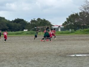 川鶴カップ試合上手くなる自分たちで考えるチーム鳩ヶ谷Jリーグリーガープロ川口市アイシンク新郷南安行東慈林神根東桜町小学校小学生一二三四五六年幼児少年サッカークラブチーム