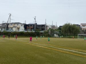 若葉リーグ赤井グランド試合上手くなる自分たちで考えるチーム鳩ヶ谷Jリーグリーガープロ川口市アイシンク新郷南安行東慈林神根東桜町小学校小学生一二三四五六年幼児少年サッカークラブチーム