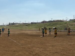 試合上手くなる自分たちで考えるチーム鳩ヶ谷Jリーグリーガープロ川口市アイシンク新郷南安行東慈林神根東桜町小学校小学生一二三四五六年幼児少年サッカークラブチーム