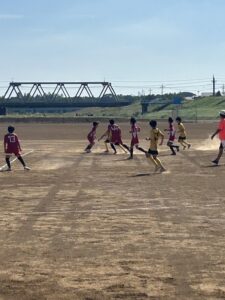 試合上手くなる自分たちで考えるチーム鳩ヶ谷Jリーグリーガープロ川口市アイシンク新郷南安行東慈林神根東桜町小学校小学生一二三四五六年幼児少年サッカークラブチーム